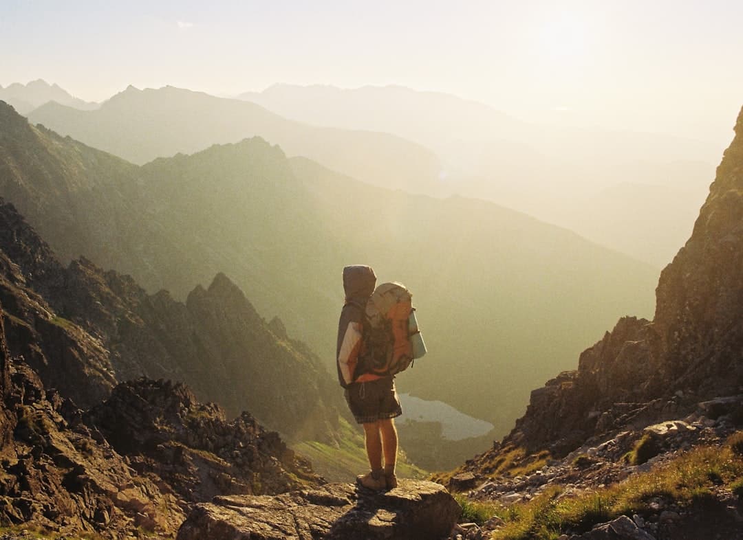 découvrez l'univers captivant des aventures, où chaque expérience vous plonge dans des récits palpitants et des explorations inoubliables. préparez-vous à vivre des moments d'évasion, d'adrénaline et de découverte qui éveilleront votre esprit d'aventurier.